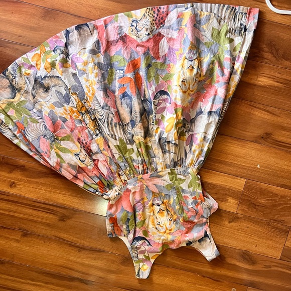 Custom swing dress pattered on a Havana (pug) - Picture 4 of 10